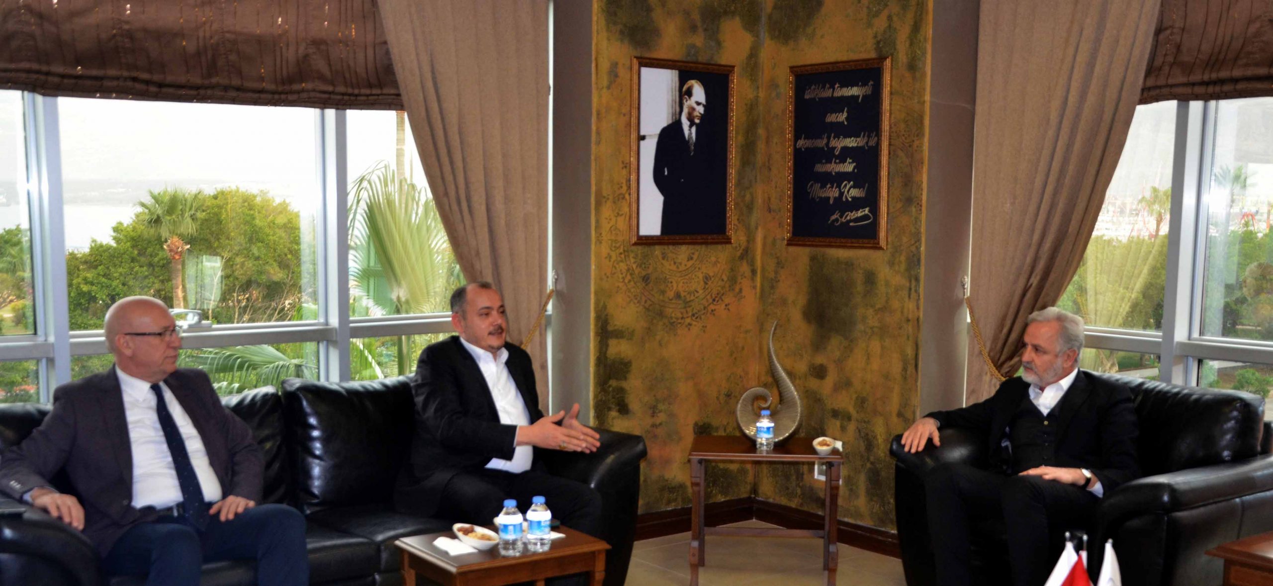 Ak Parti İskenderun İl&ccedil;e Başkanı Abdulkerim G&uuml;ven, İTSO’da Ekonomik gelişmelere dair istişare de bulundu