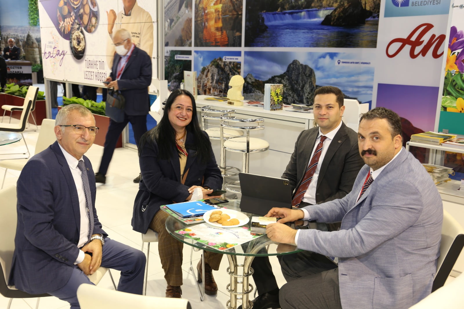 HATAY&rsquo;IN G&Uuml;ZELLİKLERİ İZMİR&rsquo;E TAŞINDI