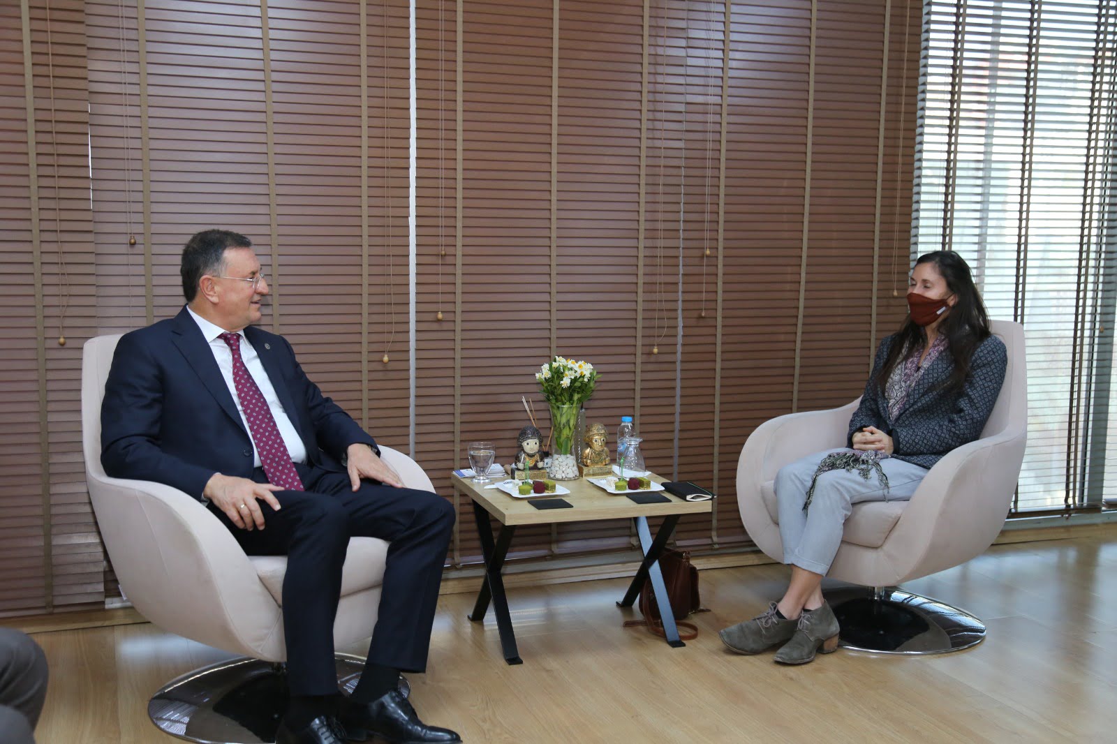 İNGİLİZ DİPLOMATLARDAN BAŞKAN SAVAŞ’A ZİYARET