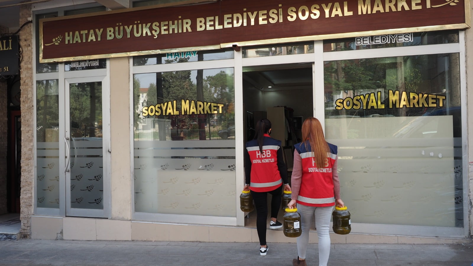 HBB’DEN ÜCRETSİZ ZEYTİNYAĞI