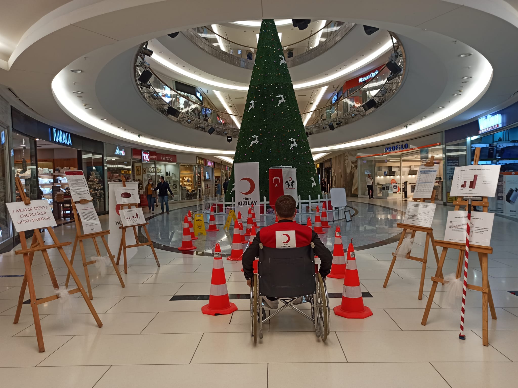 Kızılay, 3 Aralık D&uuml;nya Engelliler G&uuml;n&uuml; Kapsamında Etkinlik D&uuml;zenledi