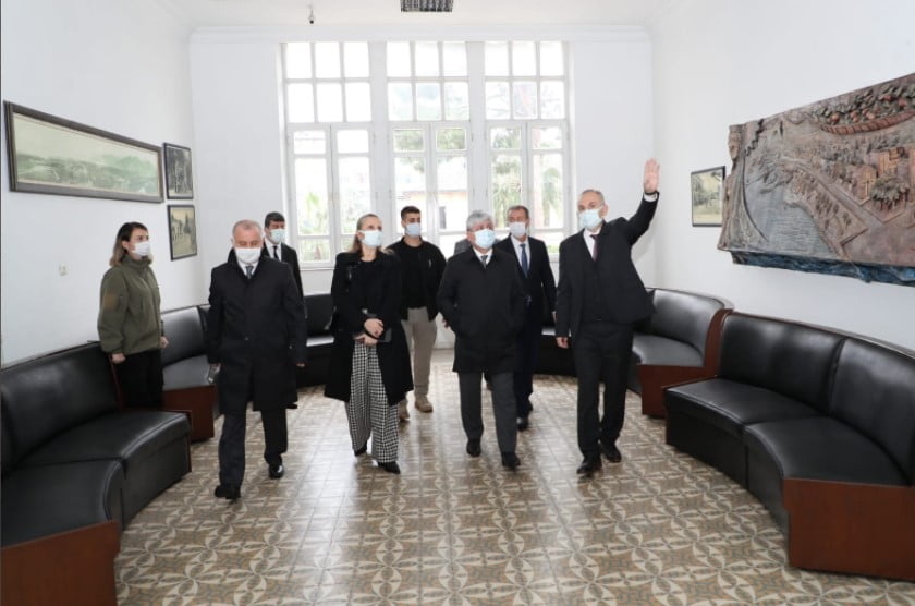 Hatay Valisi İskenderun Arkeoloji M&uuml;zesine D&ouml;n&uuml;şecek Binada İnceleme Yaptı