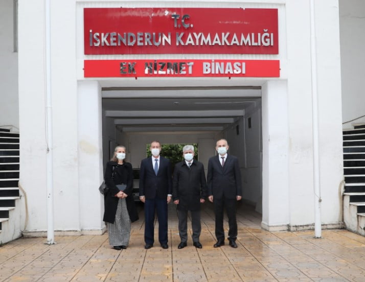 Hatay Valisi İskenderun Arkeoloji M&uuml;zesine D&ouml;n&uuml;şecek Binada İnceleme Yaptı