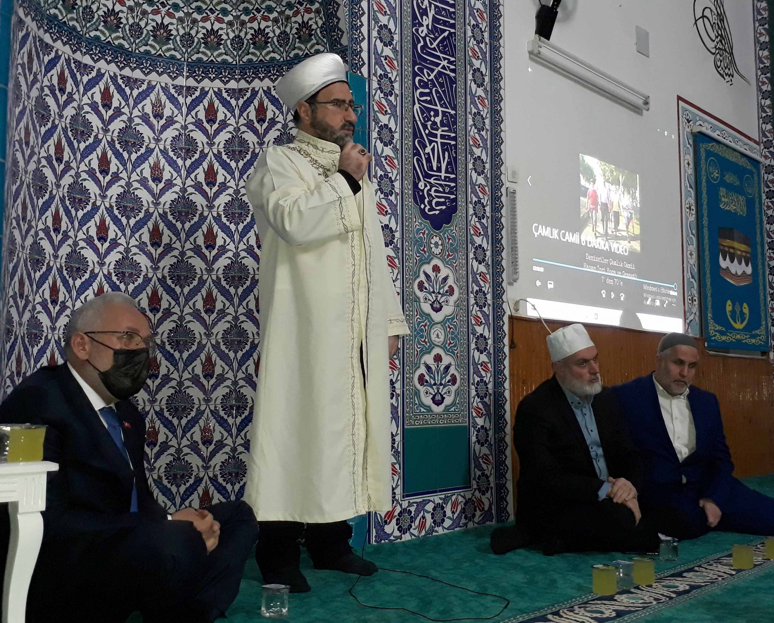 Yeni Yılın İlk Cuma Gecesinde Denizciler &Ccedil;amlık Camisinde, Camiler Doldu Taştı