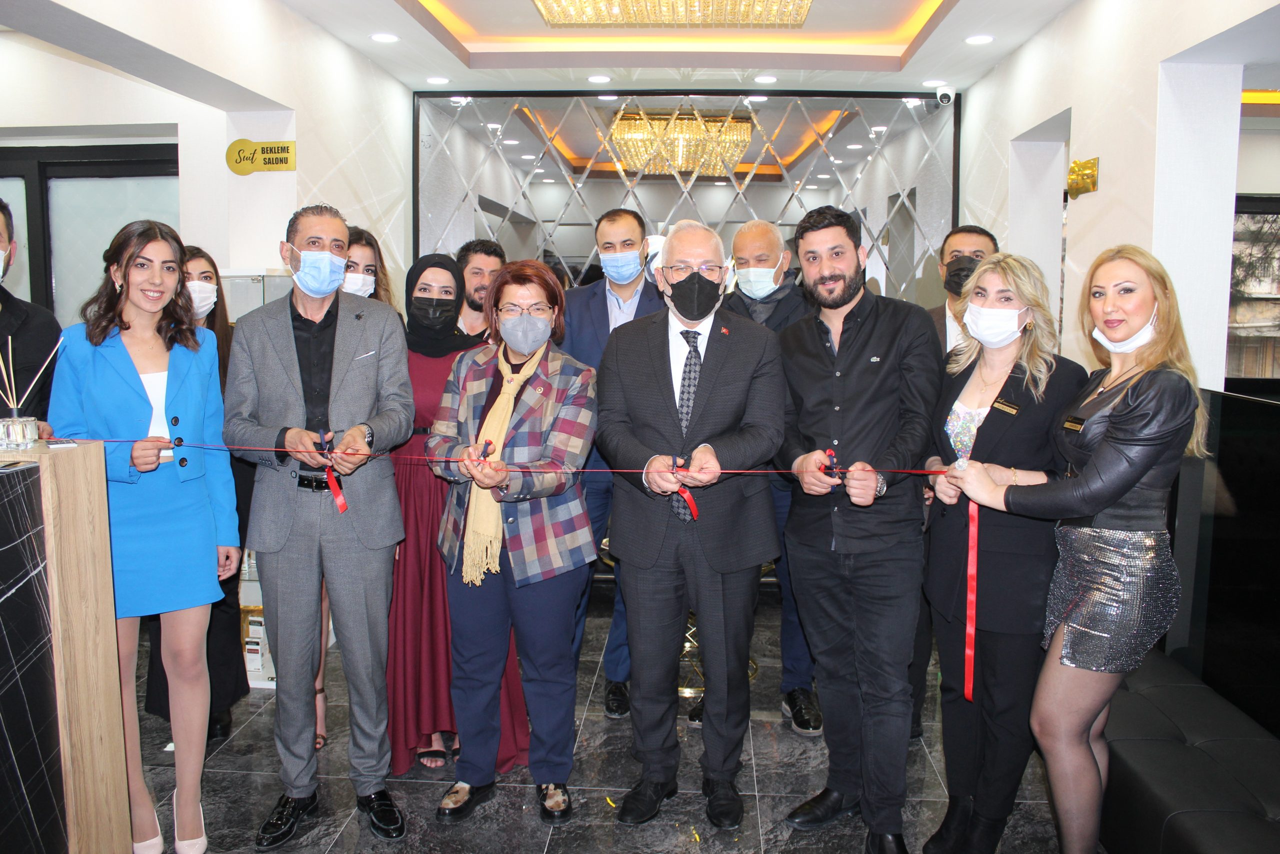 Suit G&uuml;zellik Merkezi Hizmetinizde