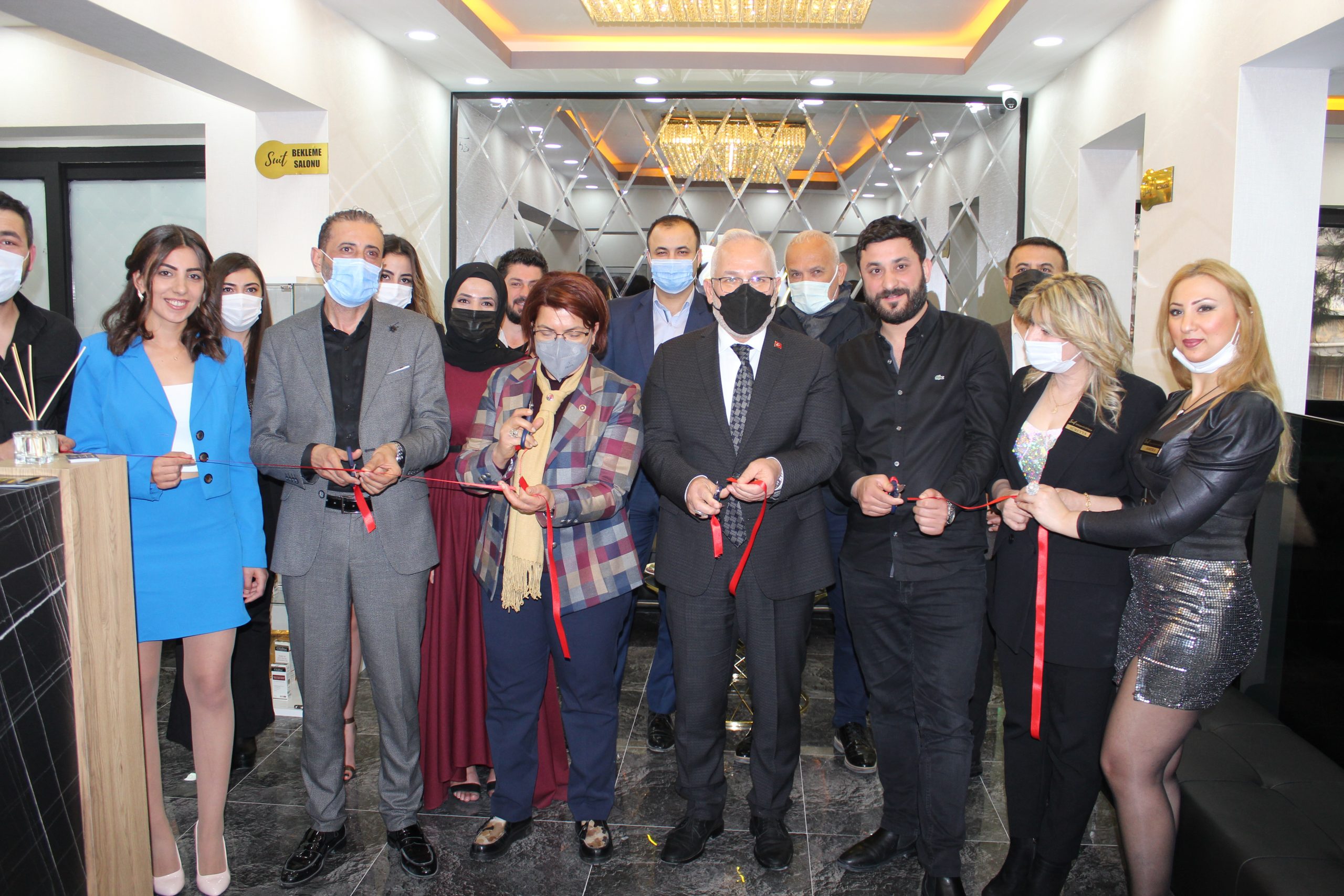 Suit G&uuml;zellik Merkezi Hizmetinizde