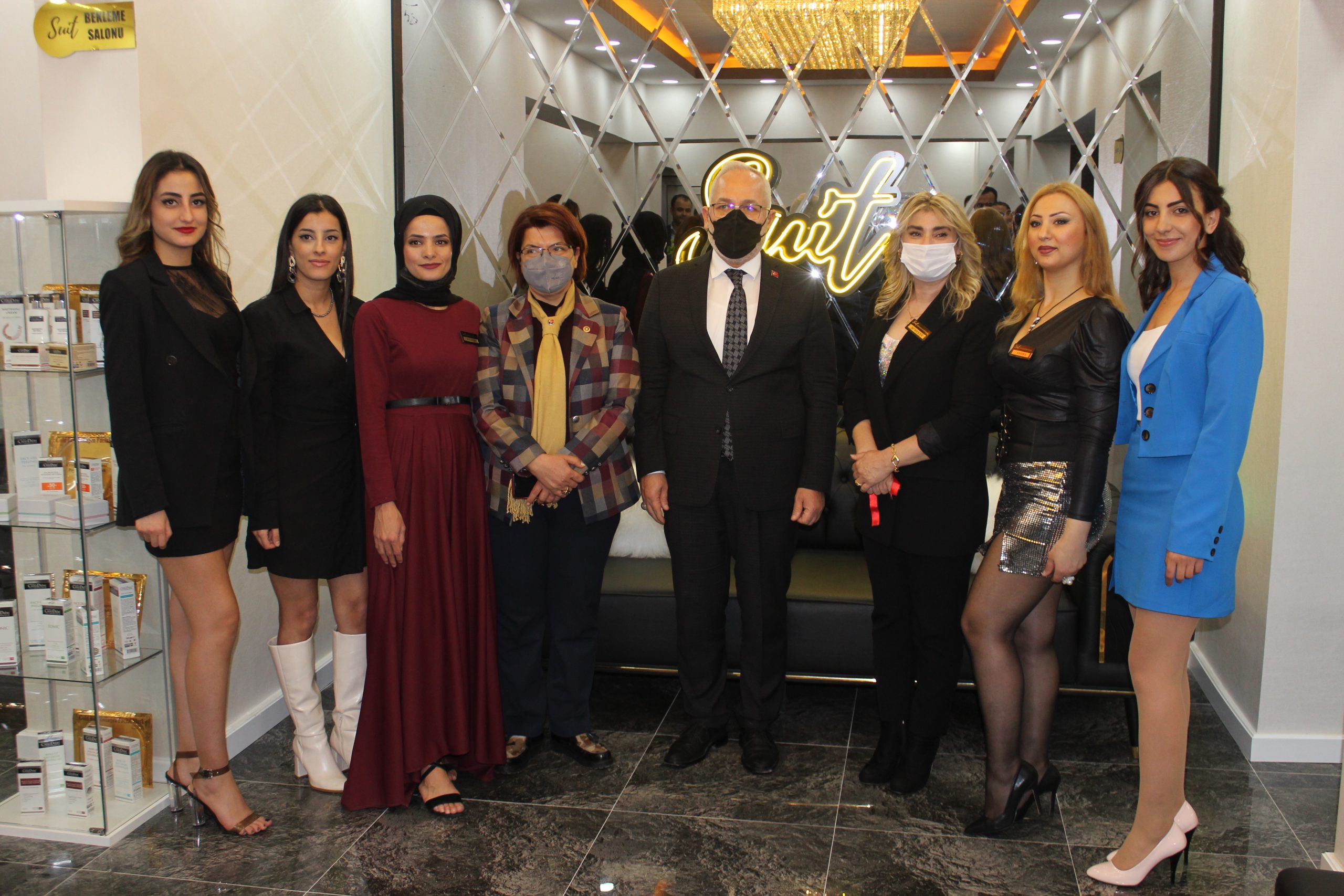 Suit G&uuml;zellik Merkezi Hizmetinizde