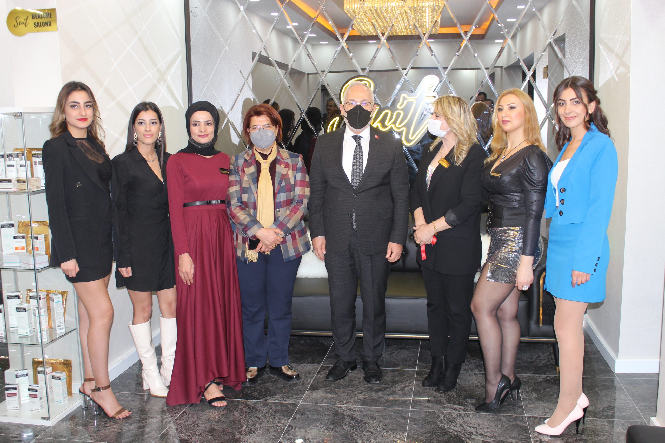 Suit G&uuml;zellik Merkezi Hizmetinizde