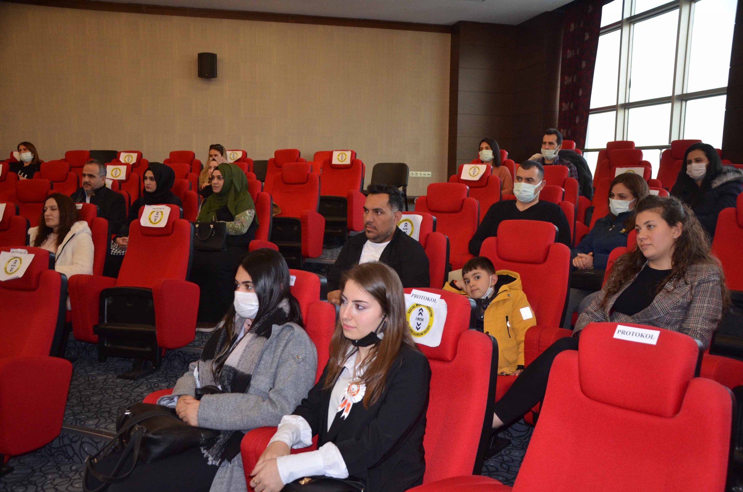 Pamuk Okul &Ouml;ncesi Eğitim Kurumları Tarafından &Ouml;ğrenci ve Velilere Y&ouml;nelik Seminer D&uuml;zenlendi