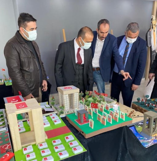 BİREY OKULLARI TARAFINDAN ÇANAKKALE TEMALI SERGİSİ YOĞUN İLGİ GÖRDÜ