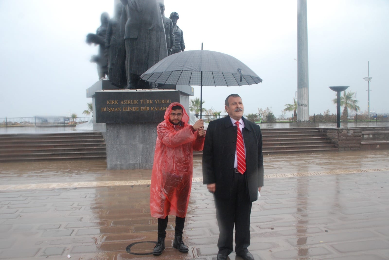 Muhasebeciler Haftası Yağmur&rsquo;a rağmen Anıt Alanında Coşku ile Kutlandı