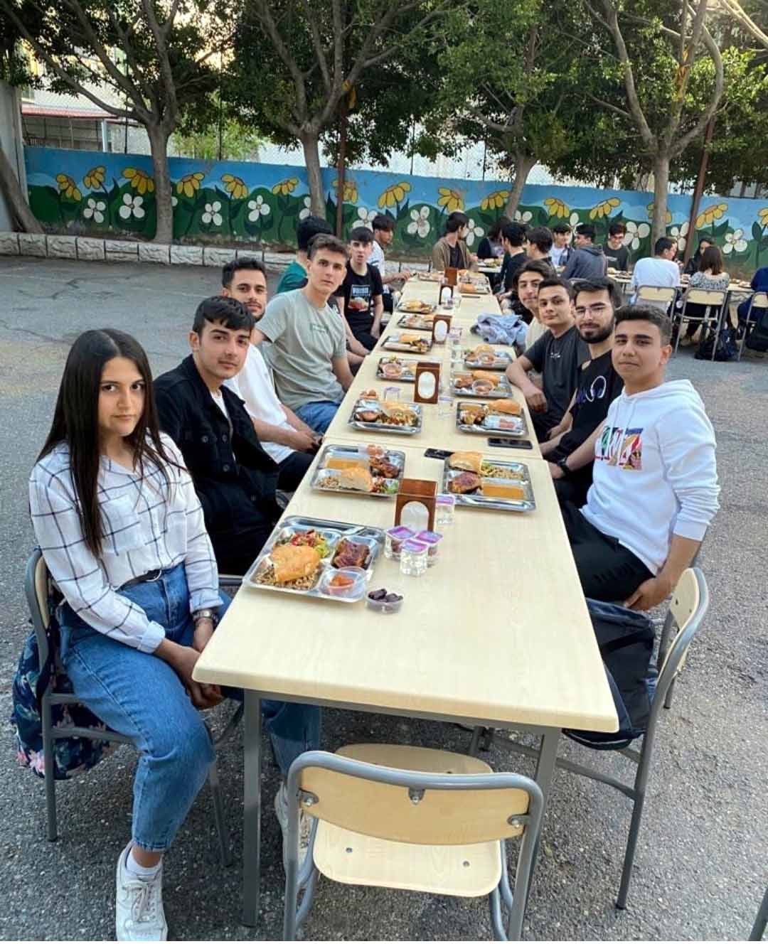 Birey Eğitim Kurumu Öğrenci Veli ve İdari Personeller İftar Yemeğinde Bir Araya Geldi