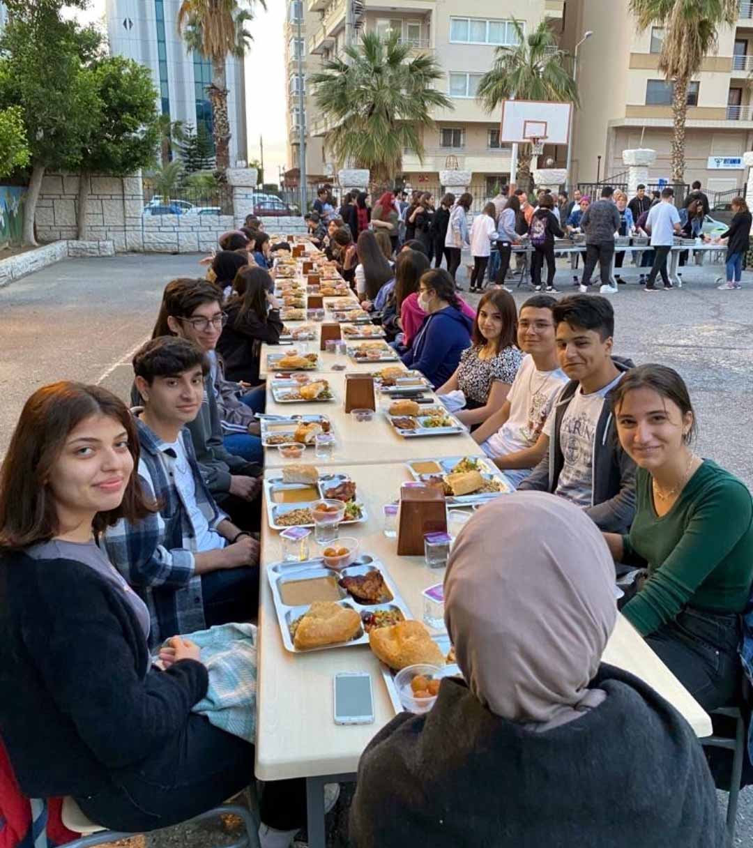 Birey Eğitim Kurumu Öğrenci Veli ve İdari Personeller İftar Yemeğinde Bir Araya Geldi