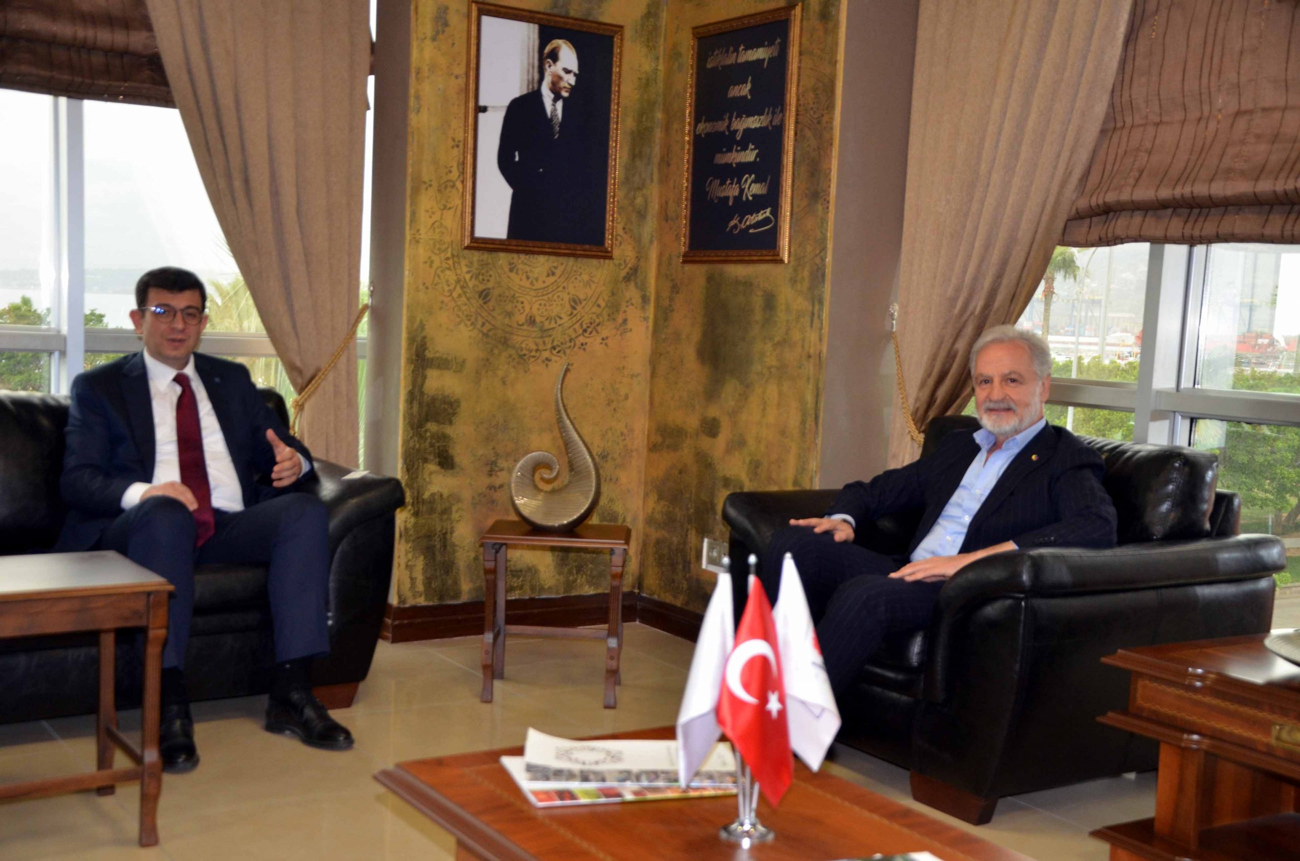 Halk Bankası Gaziantep Bölge Koordinatörü Metin Yediyıldız ve İskenderun Şube Müdürü Veysel Ülker İTSO’yu Ziyaret Etti