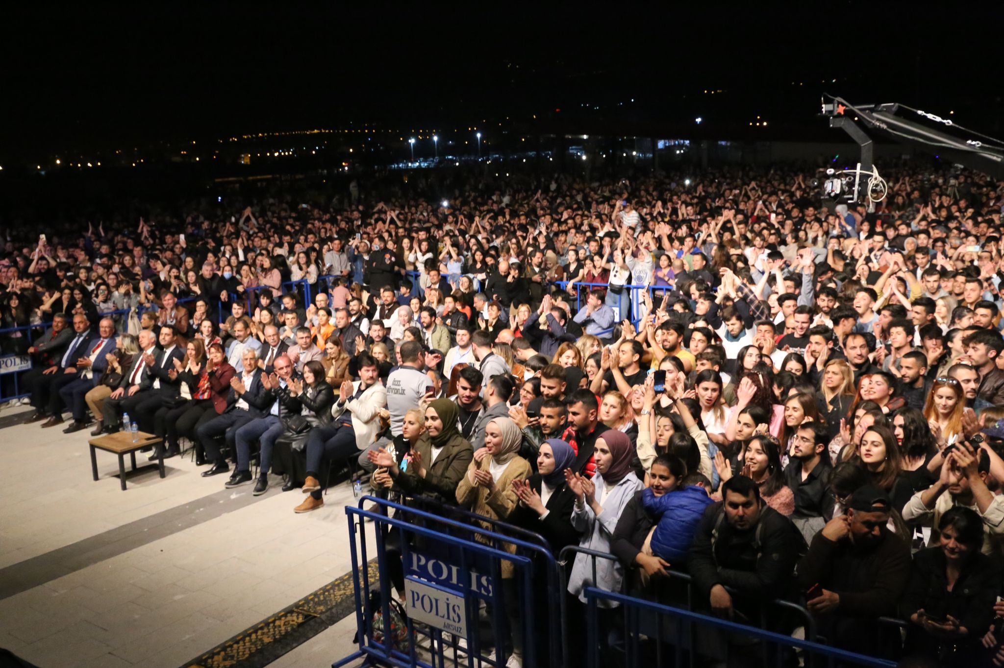 GÖKSEL SEVİLEN ŞARKILARINI EXPO 2021 HATAY İÇİN SÖYLEDİ