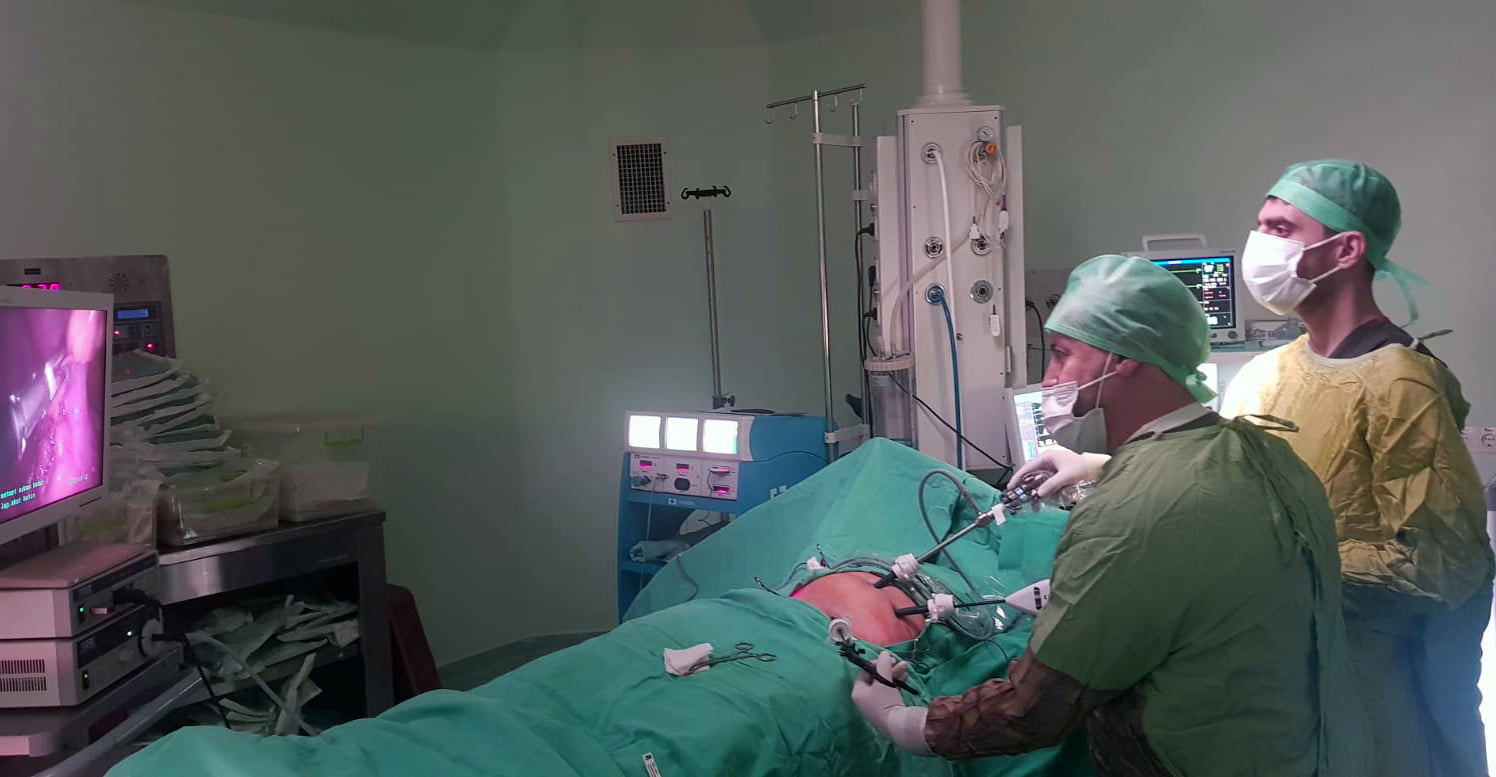 LAPAROSKOPİK MİNİMAL İNVAZİV CERRAHİ NEDİR?