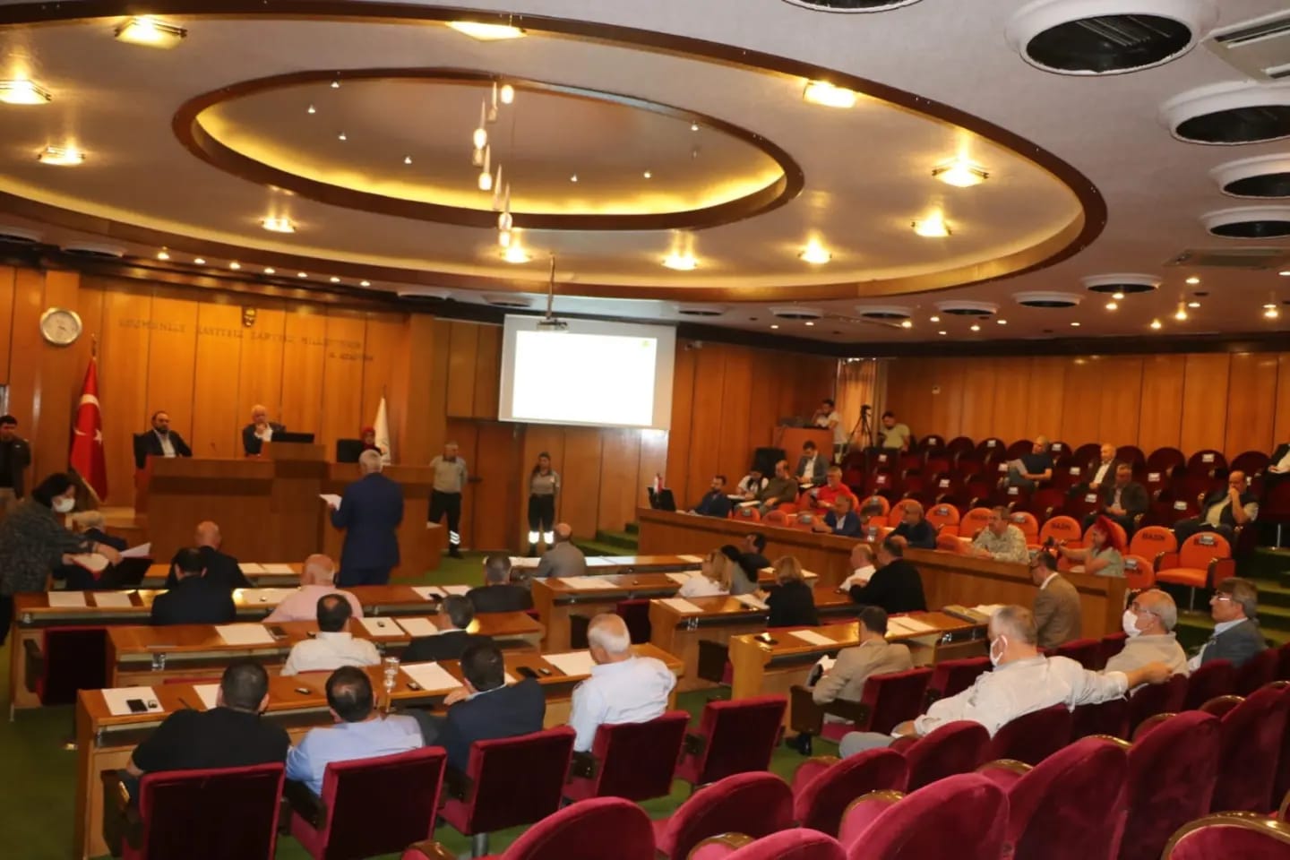 İskenderun Belediye Meclisi 8 Gündem Maddesiyle Toplandı
