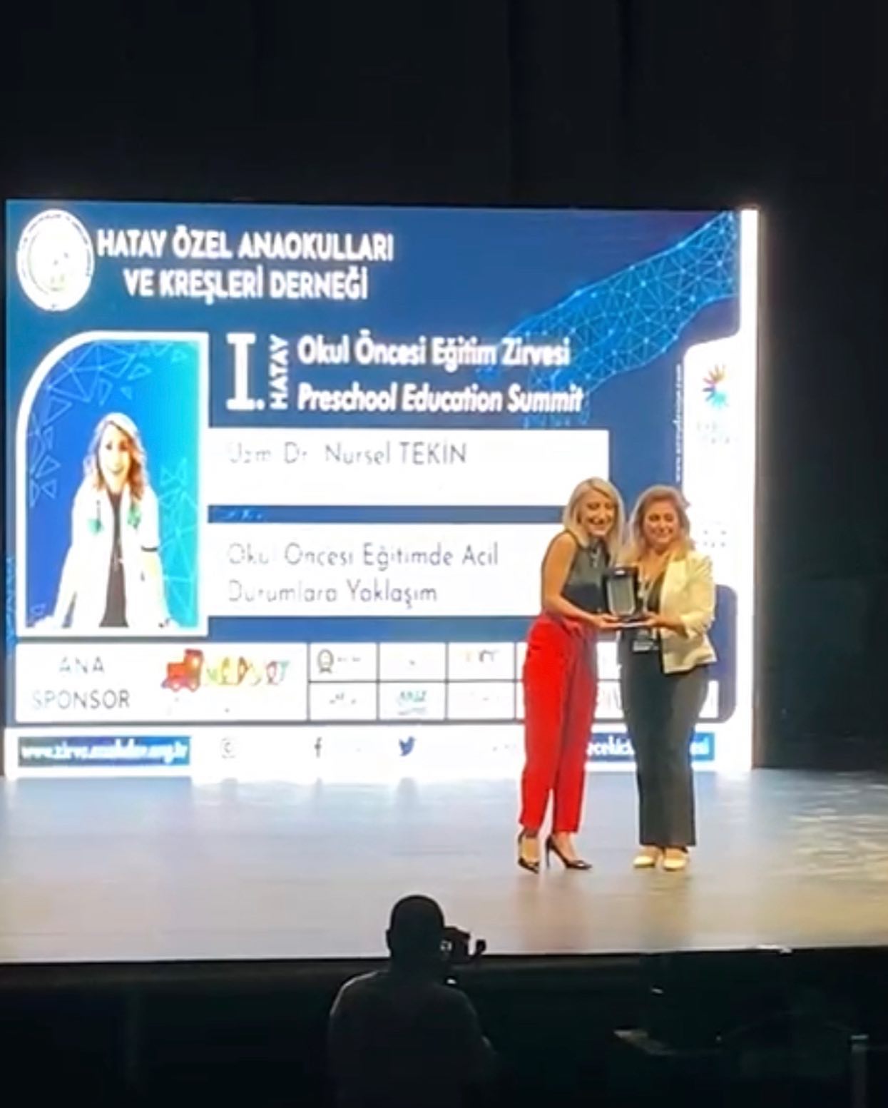 Hatay Özel Anaokulları ve Kreşleri Derneği (ÖZAKDER)’in 1. Eğitim Zirvesi Yoğun İlgi Gördü