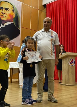 İskenderun Ağaslan Satranç Akademi&#8217;den 6 Derece Birden