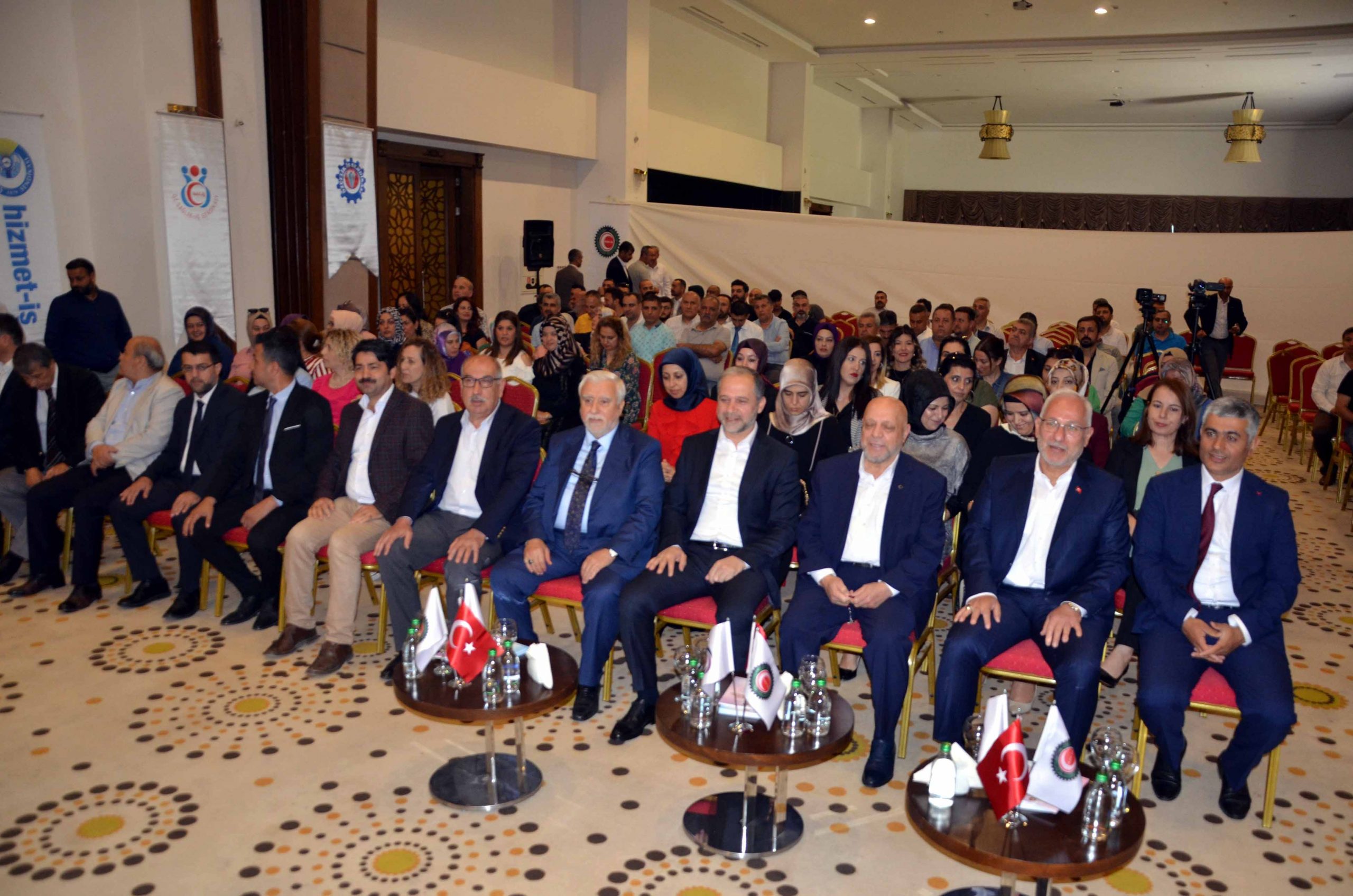 ‘Çalışma Hayatında ve Sendikal Hayatta Kadın’ Konulu Eğitim Yoğun Katılımla Gerçekleşti”