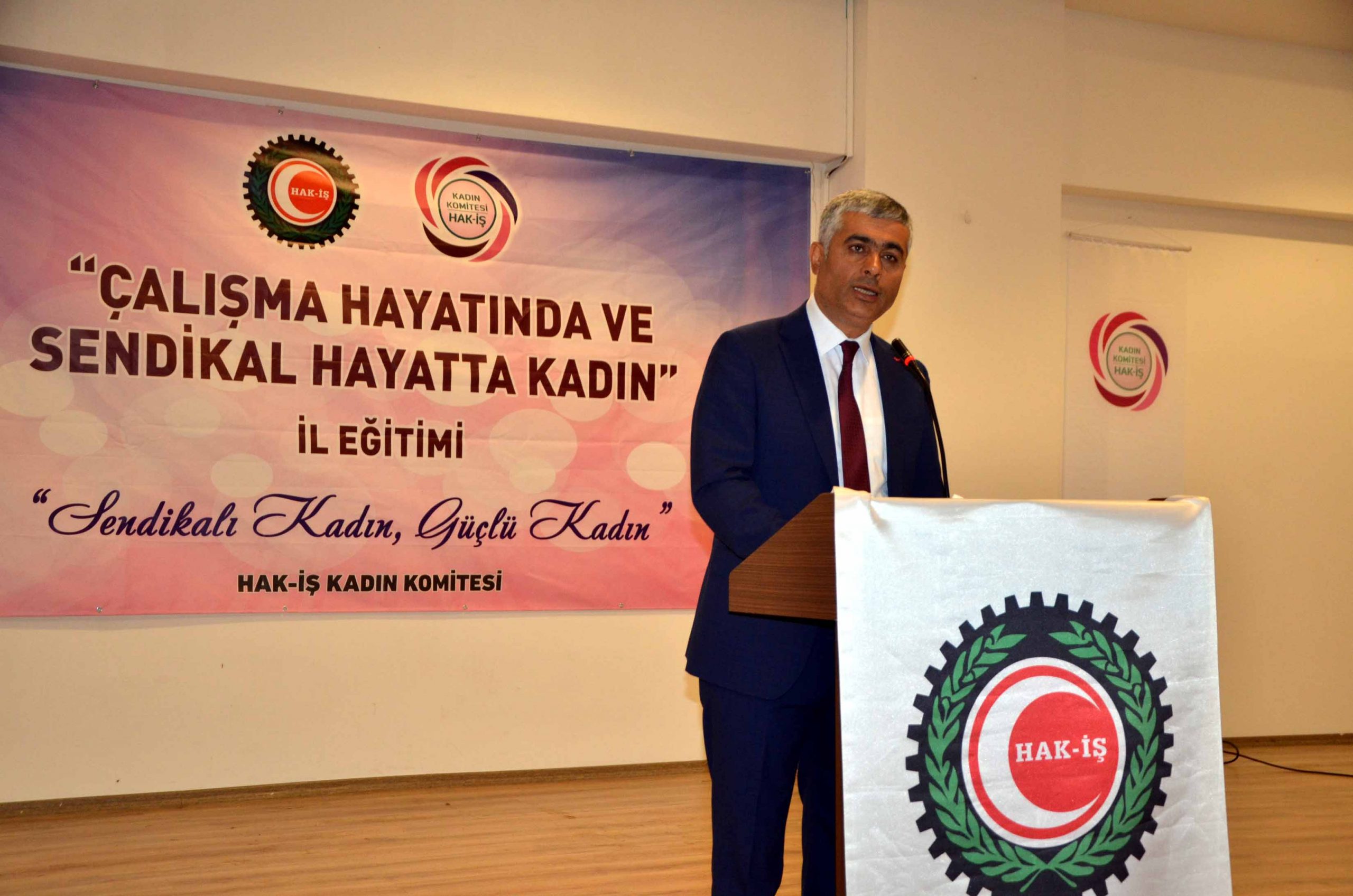 ‘Çalışma Hayatında ve Sendikal Hayatta Kadın’ Konulu Eğitim Yoğun Katılımla Gerçekleşti”