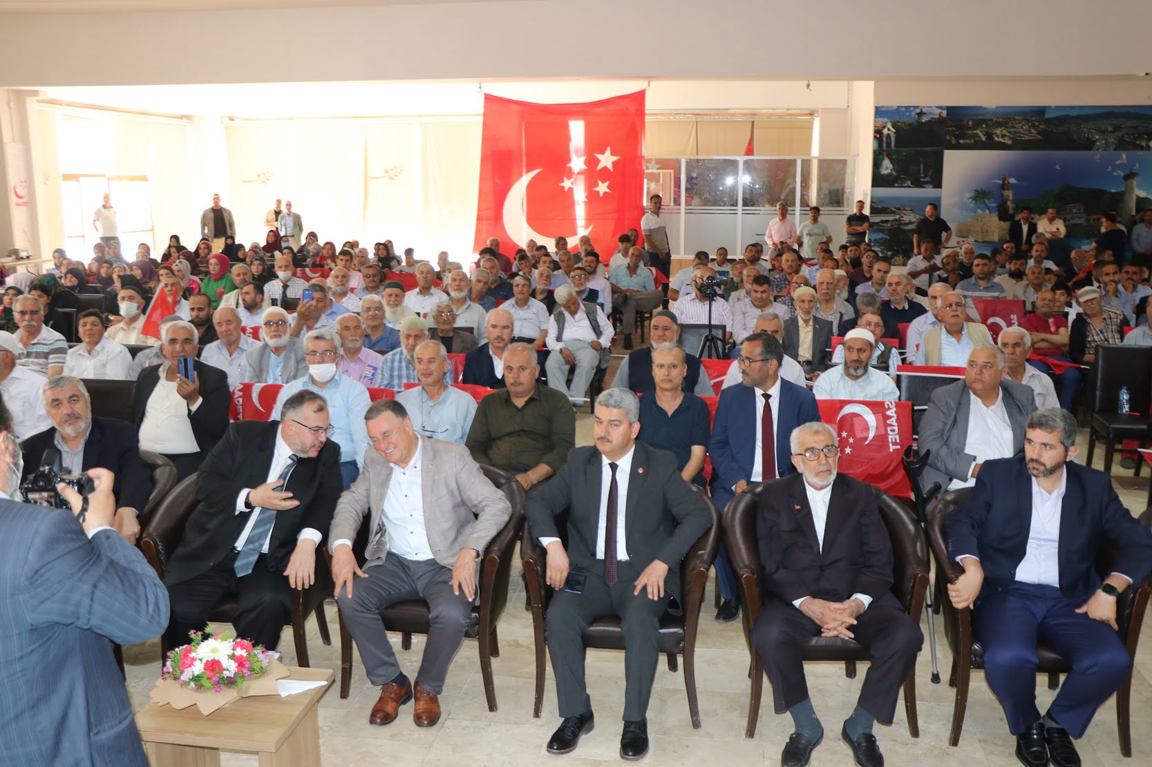 SAADET PARTİSİ HATAY KONGRESİ BÜYÜK BİR KATILIM VE COŞKUYLA GERÇEKLEŞTİ