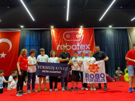 ROBO YÜKSELİŞ TAKIMI DÜNYA ŞAMPİYONASINDA