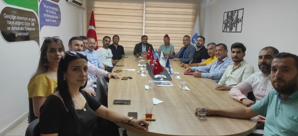 Hatay Gazeteciler Cemiyeti İskenderun Temsilciliğinden DEVA Partisi İskenderun İlçe Başkanlığına ziyaret