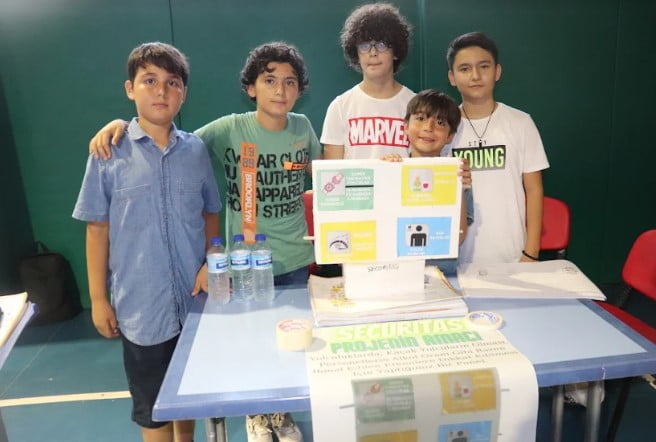 İskenderun Gençlik Merkezi Deneyap Atölyesi İlk Proje Şenliğini Gerçekleştirdi