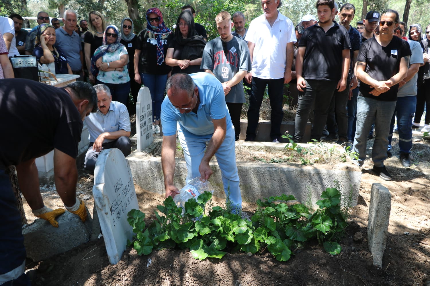 İSTE&#8217;Lİ AKADEMİSYEN SON YOLCULUĞUNA UĞURLANDI