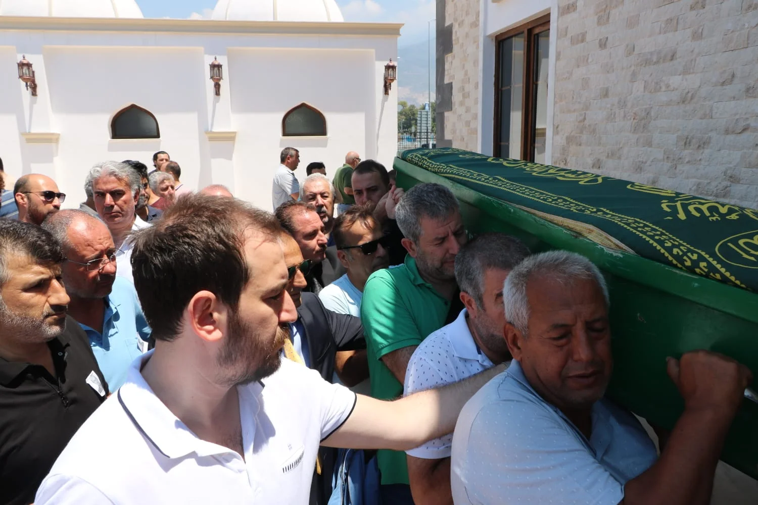 İSTE&#8217;Lİ AKADEMİSYEN SON YOLCULUĞUNA UĞURLANDI