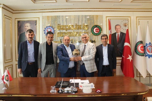 Özçelik-İş İskenderun Şubesinden Genel Merkeze hayırlı olsun ziyareti