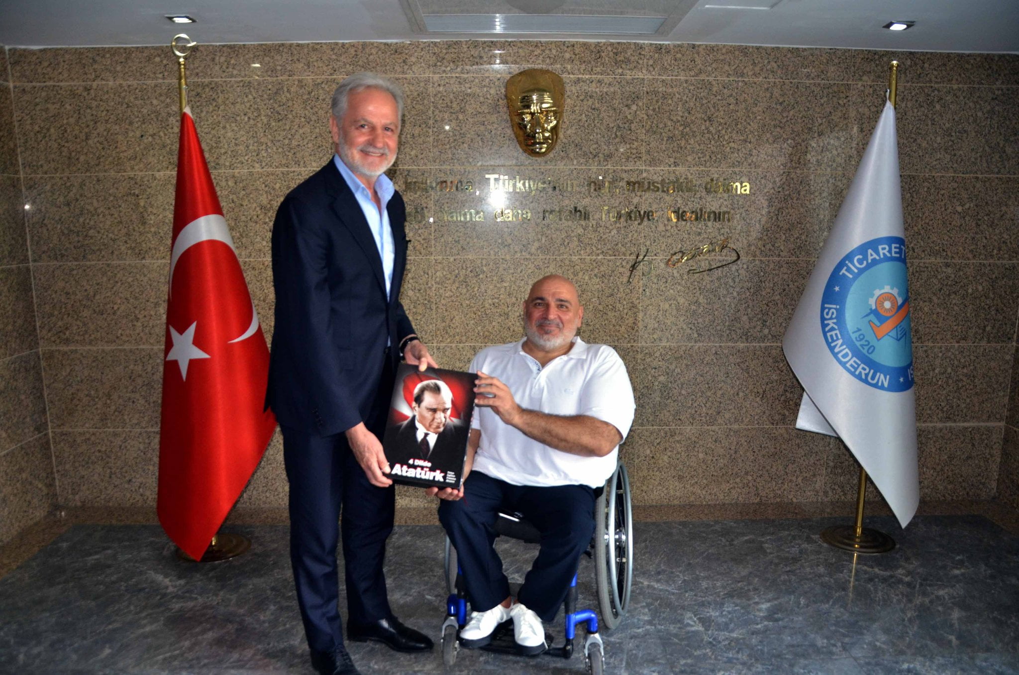 Duayen Kaptan B&uuml;lent Yağar İTSO&rsquo;yu Ziyaret Etti