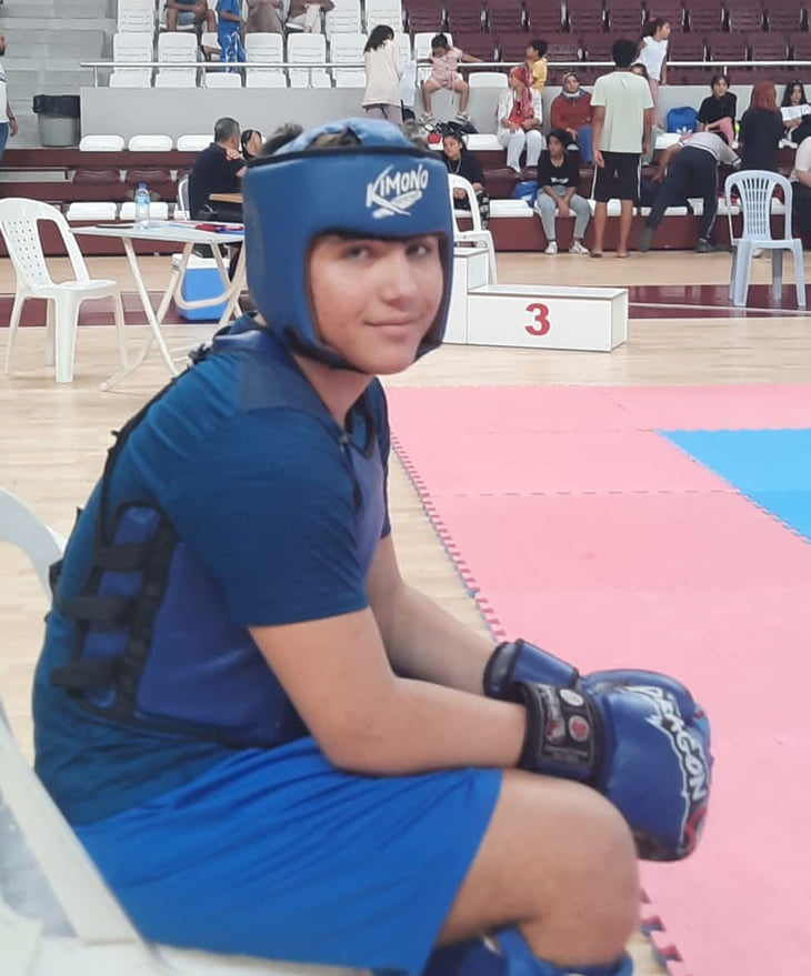 Y&Uuml;KSEL KARDEŞLER İL&Ccedil;EYE ALTIN MADALYA İLE D&Ouml;ND&Uuml;