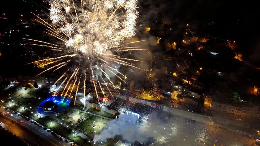 Belen Zara&rsquo;yla Coştu