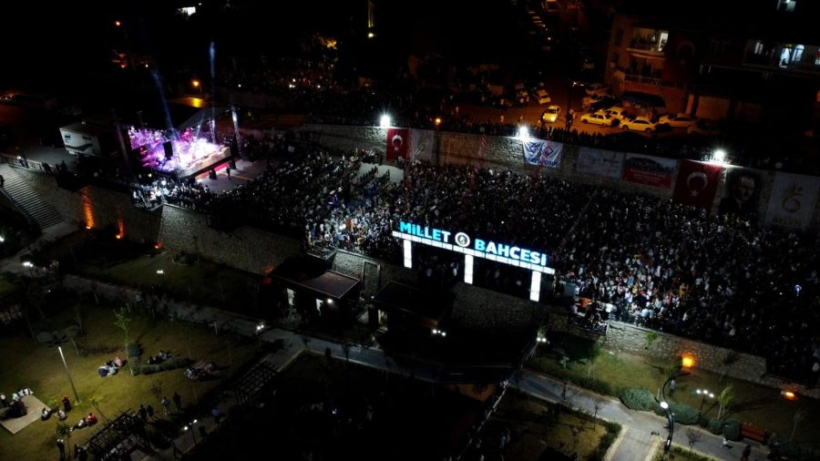 Belen Zara&rsquo;yla Coştu