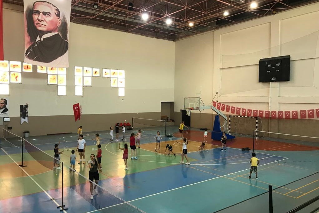 SAMANDAĞ BELEDİYESİ &Uuml;CRETSİZ YAZ KURSLARI DEVAM EDİYOR