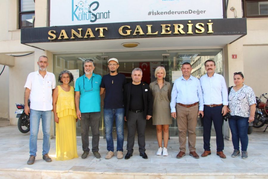 “Hayallere Giden Yol” resim sergisi a&ccedil;ıldı