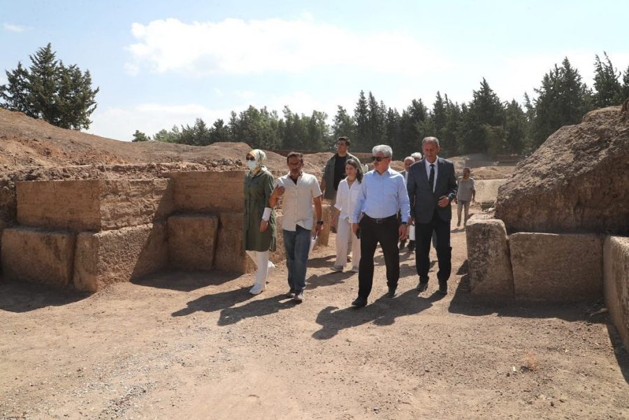 Vali Doğan, Tel A&ccedil;&ccedil;ana H&ouml;y&uuml;ğ&uuml;ndeki Kazı &Ccedil;alışmalarını Yerinde İnceledi