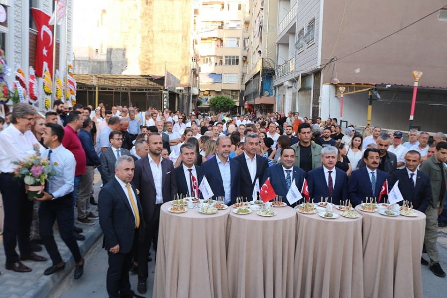 ALKIŞLAR G&Uuml;LAY NİZİPLİOĞLU AİLE SAĞLIĞI MERKEZİ&rsquo;Nİ İSKENDERUN’A KAZANDIRAN HAYIRSEVER İŞADAMI YAŞAR NİZİPLİOĞLU’NA…