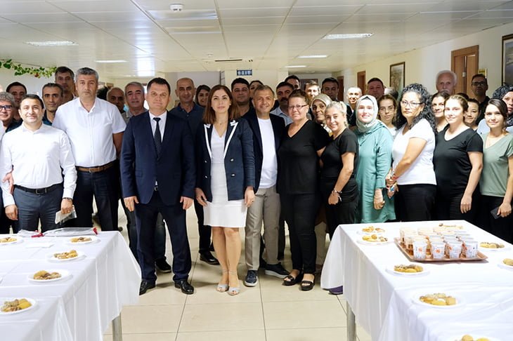 G&uuml;rbulak G&uuml;mr&uuml;k M&uuml;d&uuml;rl&uuml;ğ&uuml;ne atanan Melahat &Ouml;zdemir g&ouml;revini &Ouml;mer Kuru’ya devir etti