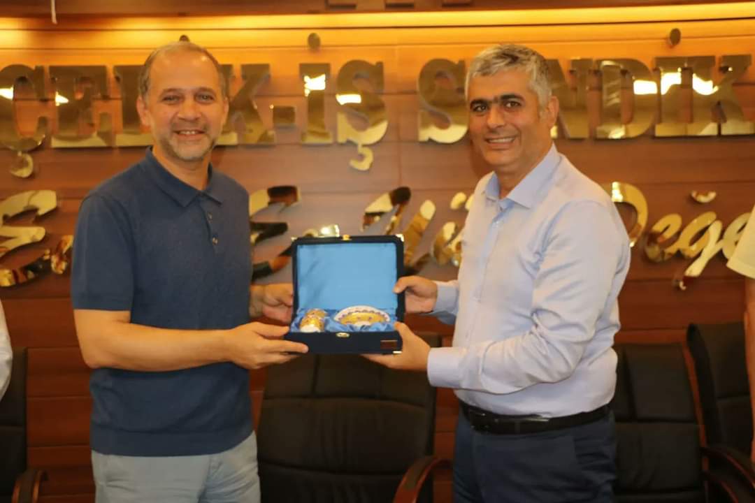 MİLLETVEKİLİ &Ouml;ZEL VE BAŞKAN TOSYALI&rsquo;DAN &Ouml;Z&Ccedil;ELİK-İŞ SENDİKASI&rsquo;NA ZİYARET