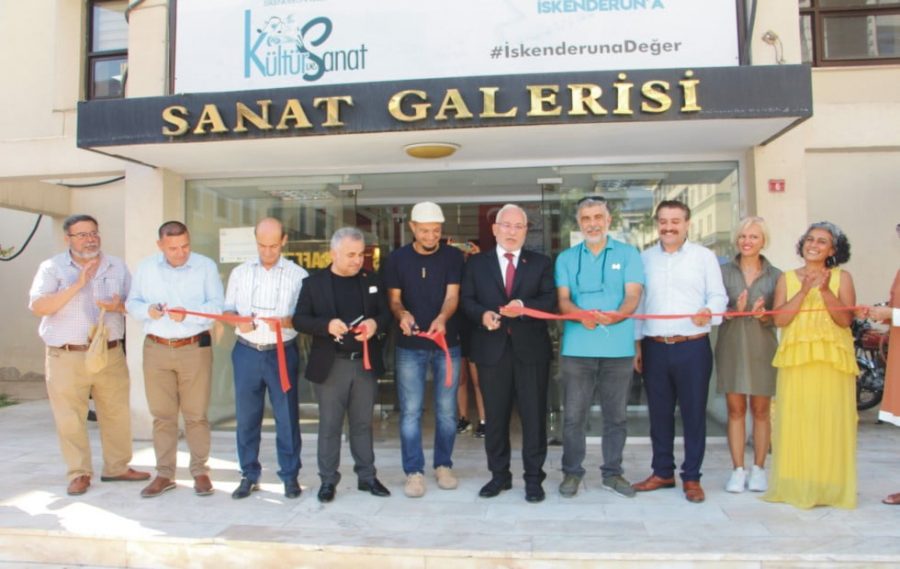 “Hayallere Giden Yol” resim sergisi a&ccedil;ıldı