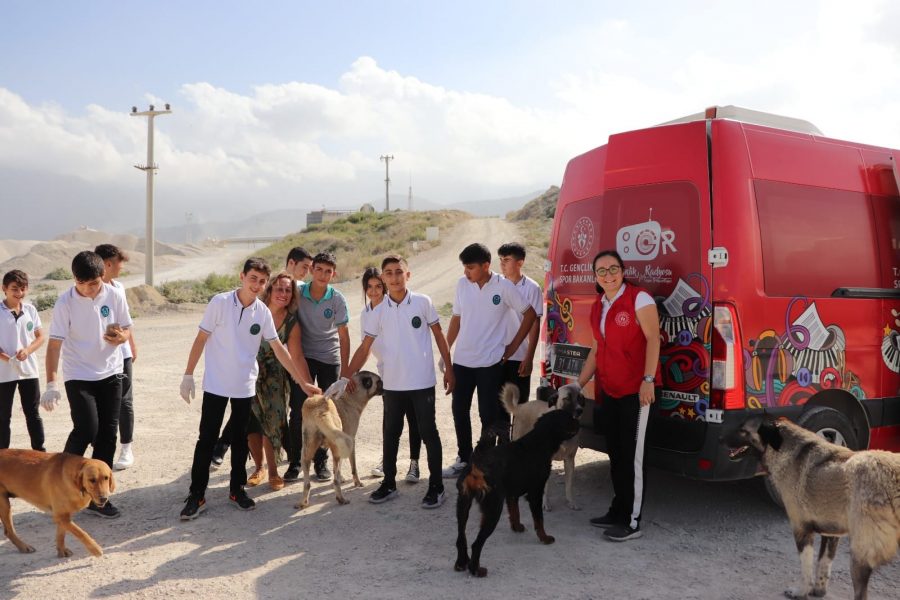 HAYVANLARI KORUMA ETKİNLİĞİ DÜZENLENDİ