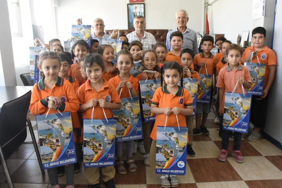 ARSUZ BELEDİYESİ&rsquo;NDEN EĞİTİME DESTEK!
