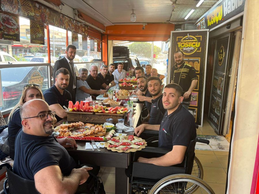 TOSTÇU HABİP İSKENDERUN ENGELLİLER SPOR KULÜBÜ&#8217;NÜN BAŞARILI SPORCULARINI AĞIRLADI