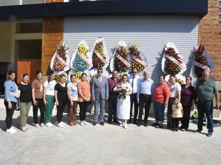 ARSUZ’DA YILIN İLK ‘MUZ’ HASADI GERÇEKLEŞTİ