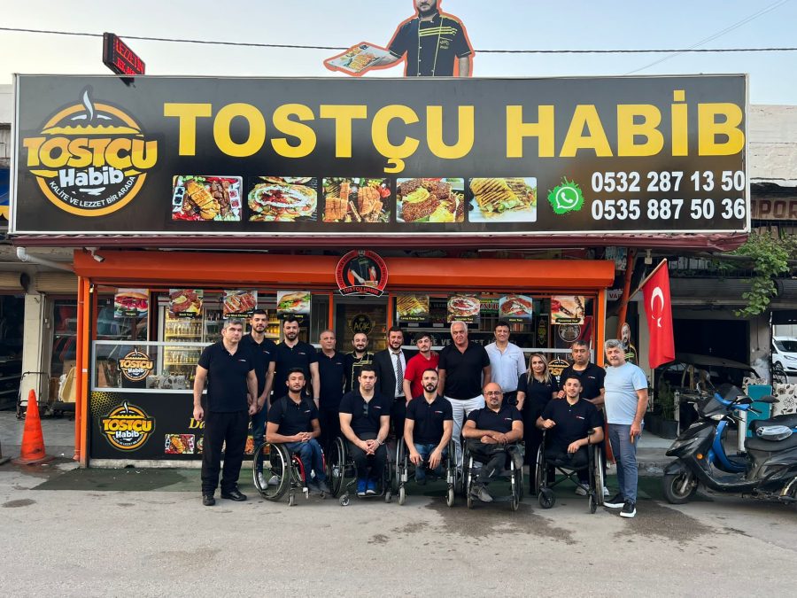 TOSTÇU HABİP İSKENDERUN ENGELLİLER SPOR KULÜBÜ&#8217;NÜN BAŞARILI SPORCULARINI AĞIRLADI