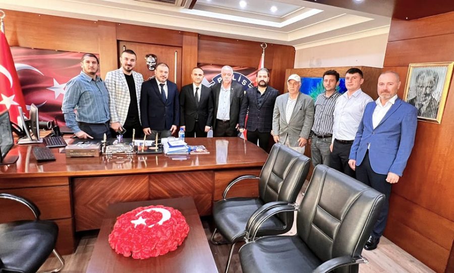 HATAY GAZETECİLER CEMİYETİ&#8217;NİN YENİ YÖNETİMİ İSKENDERUN İLÇE EMNİYET MÜDÜRÜ NEVZAT GÜNEŞ&#8217;İN KONUĞU OLDU