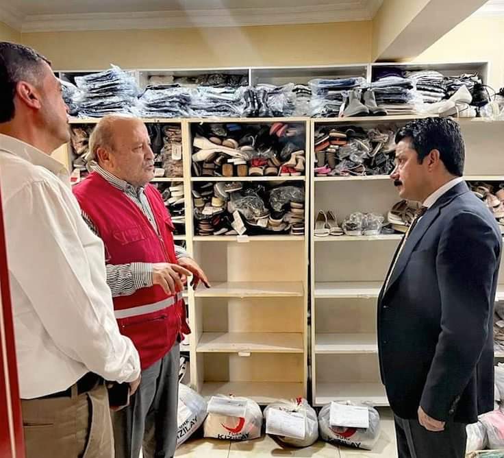 KAYMAKAM DEMİRY&Uuml;REK&rsquo;TEN KIZILAY İSKENDERUN ŞUBESİNE &Ouml;VG&Uuml;